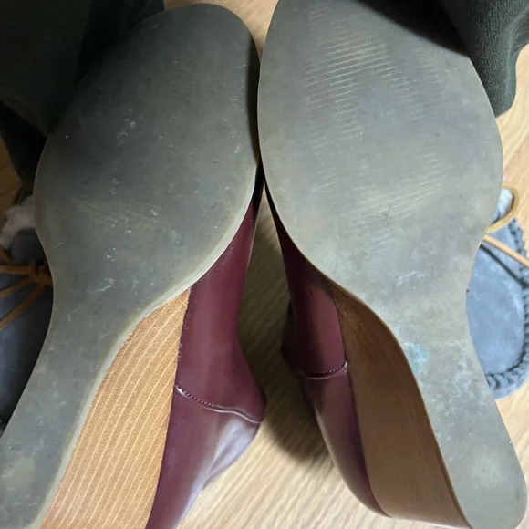 EUC Sociology Dark Rum Booties - Picture 5 of 12